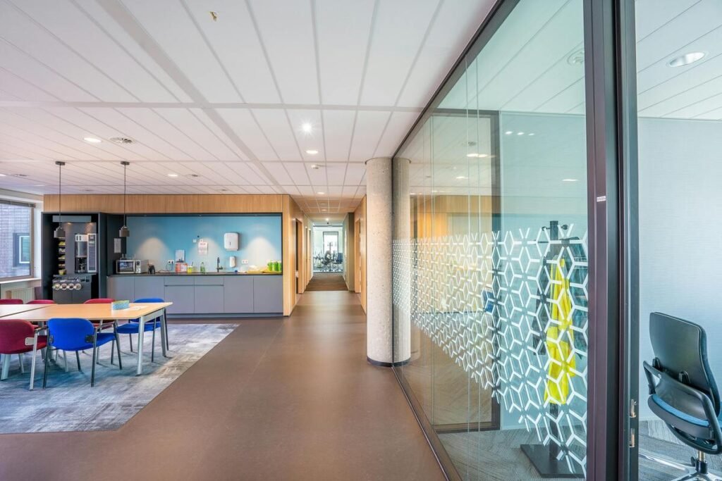 Your Comprehensive Office Cleaning Checklist